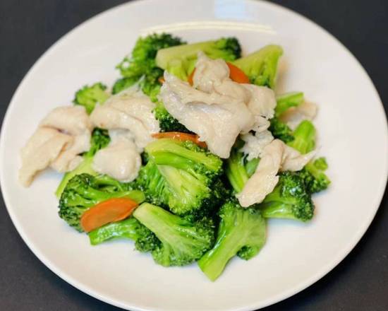 Chicken & broccoli (百家利炒鸡肉）